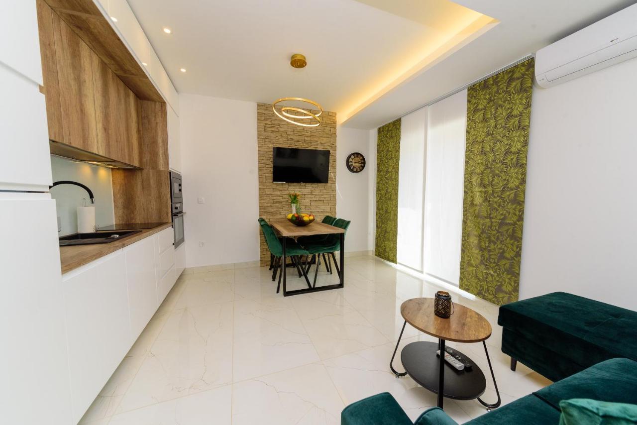 Apartmani Bokin Bol Esterno foto