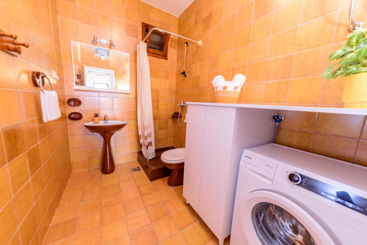Apartmani Bokin Bol Esterno foto